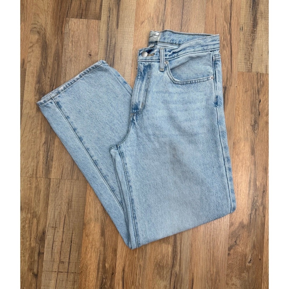 Universal‎ Thread 90s Baggy Jeans Light Wash High Rise Straight Mom Denim 4/27